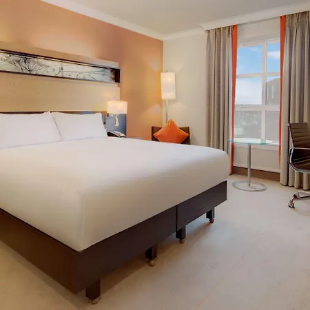 Ξενοδοχείο Hilton 4*