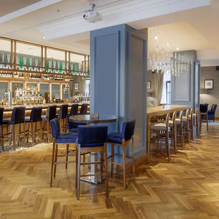 Ξενοδοχείο Hilton 4*